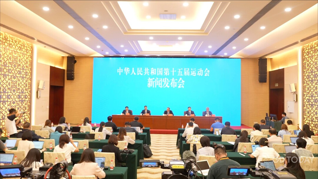拉近与球迷 拉近与球迷